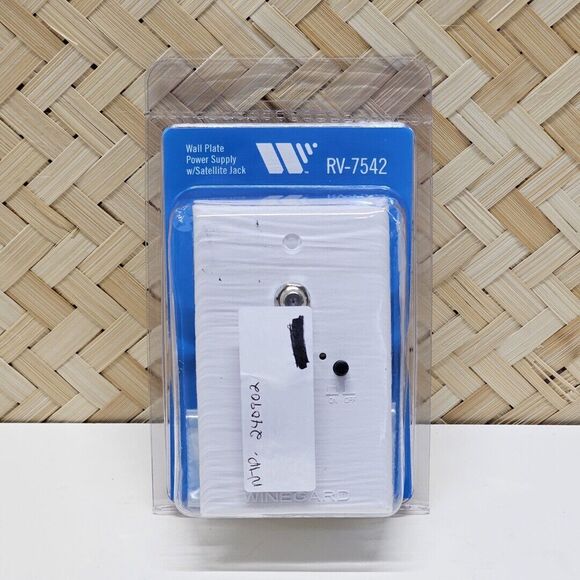 Winegard RV-7542 12 Volt Wall Plate TV Antenna Power Supply Sat Cable Input Jack - Picture 1 of 6